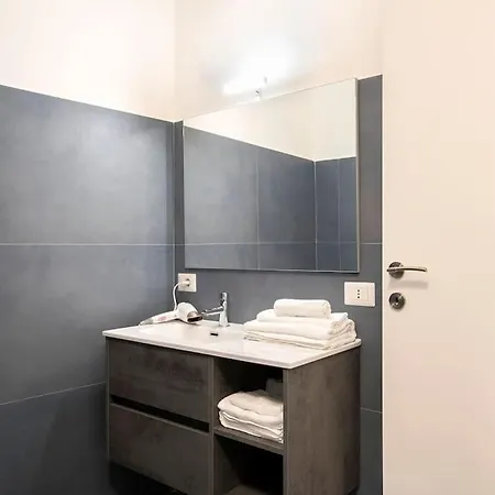 2bdr For 6 Guests - 100mt Subway B1 - 7 Fermate Dal Colosseo Daire Roma