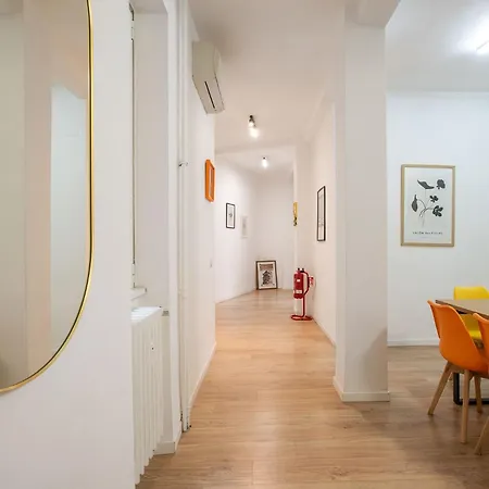 Daire 2bdr For 6 Guests - 100mt Subway B1 - 7 Fermate Dal Colosseo